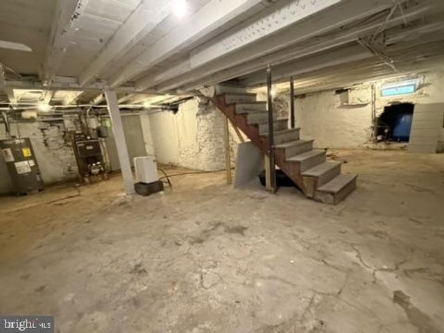 722 HILLTOWN PIKE, Line Lexington, PA 18932