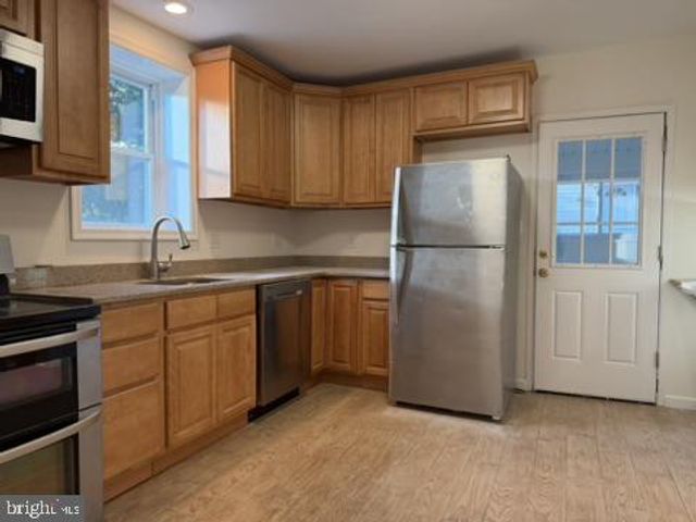 722 HILLTOWN PIKE, Line Lexington, PA 18932