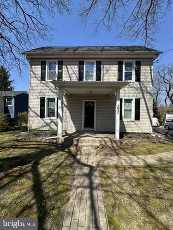 722 HILLTOWN PIKE, Line Lexington, PA 18932