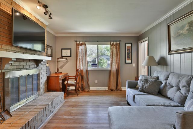 1363 Castleton Road N, Columbus, OH 43220