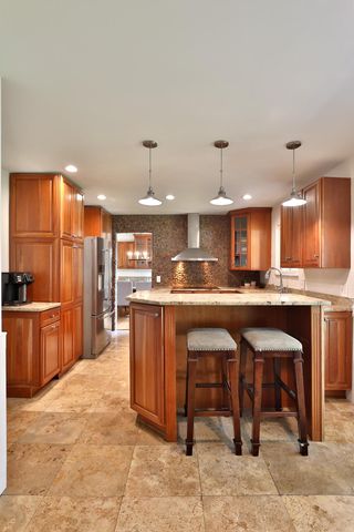 1363 Castleton Road N, Columbus, OH 43220
