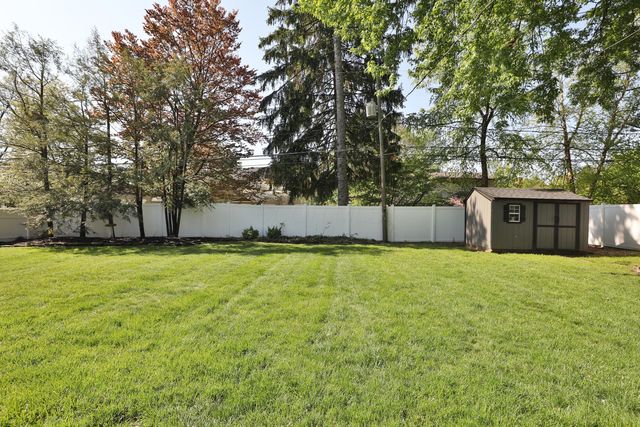 1363 Castleton Road N, Columbus, OH 43220
