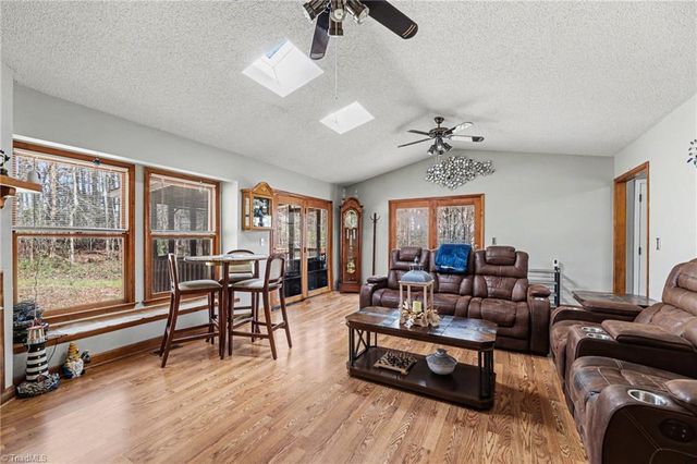 3738 Amber Way, Archdale, NC 27263