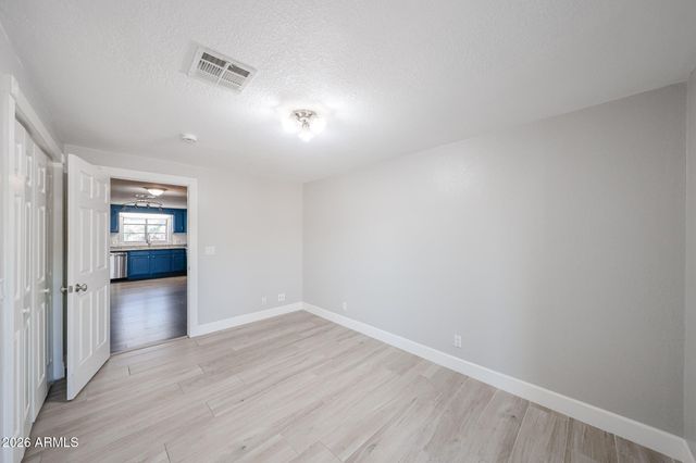 934 E Whitton Avenue, Phoenix, AZ 85014