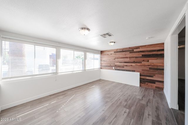 934 E Whitton Avenue, Phoenix, AZ 85014