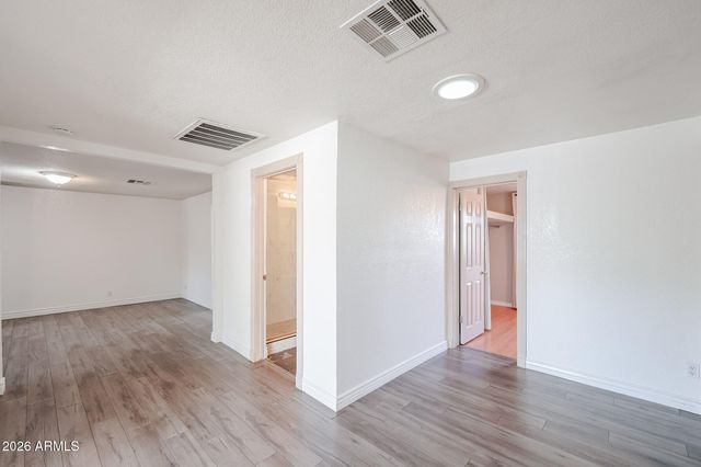 934 E Whitton Avenue, Phoenix, AZ 85014