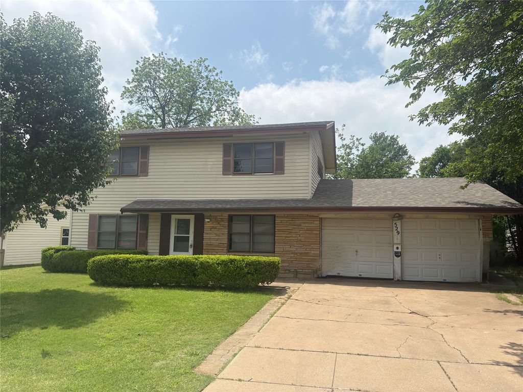 529 Janie Lane, Burleson, TX 76028