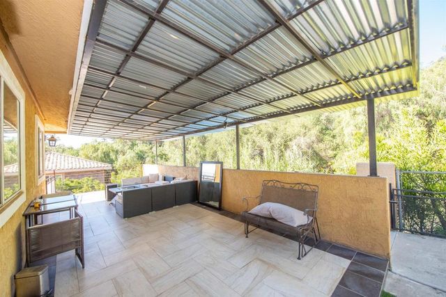 2715 S Centre City Parkway, Escondido, CA 92025
