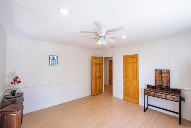2715 S Centre City Parkway, Escondido, CA 92025