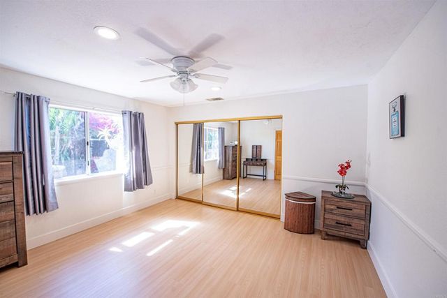 2715 S Centre City Parkway, Escondido, CA 92025