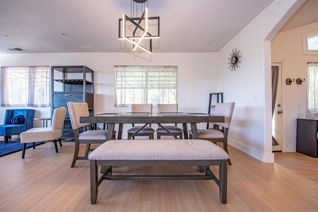 2715 S Centre City Parkway, Escondido, CA 92025