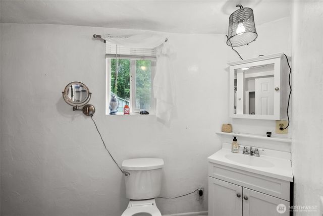 2569 E Williams Lane, Port Orchard, WA 98366