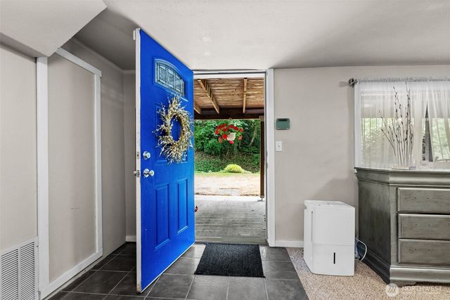 2569 E Williams Lane, Port Orchard, WA 98366