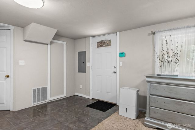 2569 E Williams Lane, Port Orchard, WA 98366