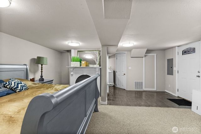 2569 E Williams Lane, Port Orchard, WA 98366