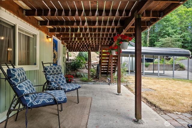 2569 E Williams Lane, Port Orchard, WA 98366