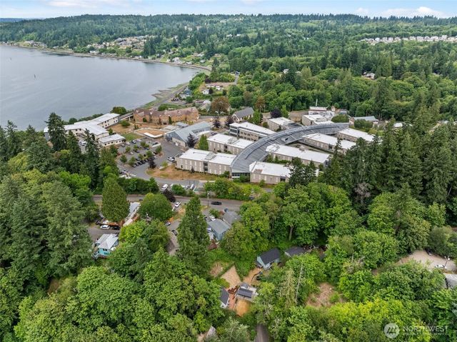 2569 E Williams Lane, Port Orchard, WA 98366