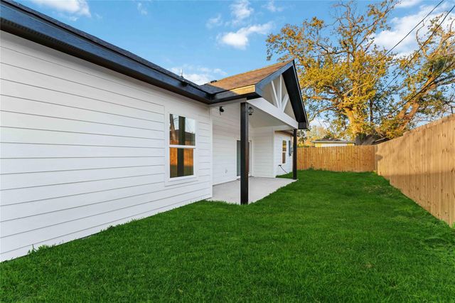 1208 Richard Avenue, Pasadena, TX 77506