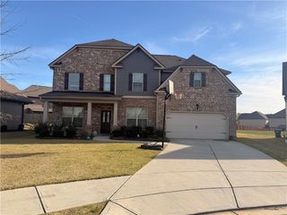 1013 Autumn Drive, Loganville, GA 30052