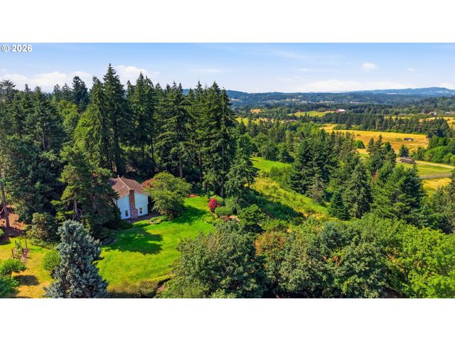 645 BERGIS Rd, Lake Oswego, OR 97034
