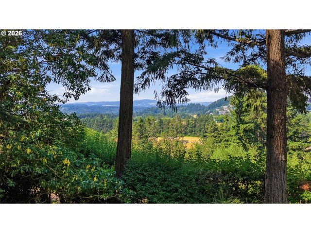 645 BERGIS Rd, Lake Oswego, OR 97034