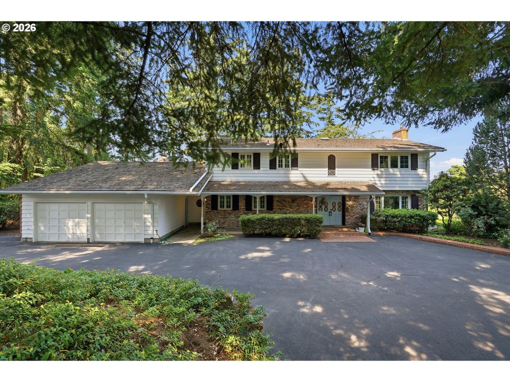 645 BERGIS Rd, Lake Oswego, OR 97034