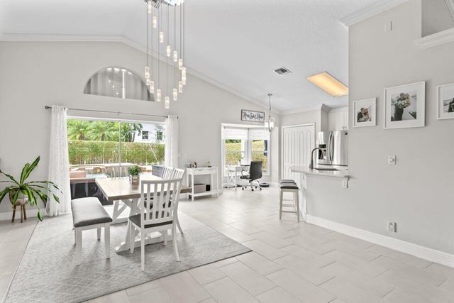 2538 Egret Lake Drive, Greenacres, FL 33413