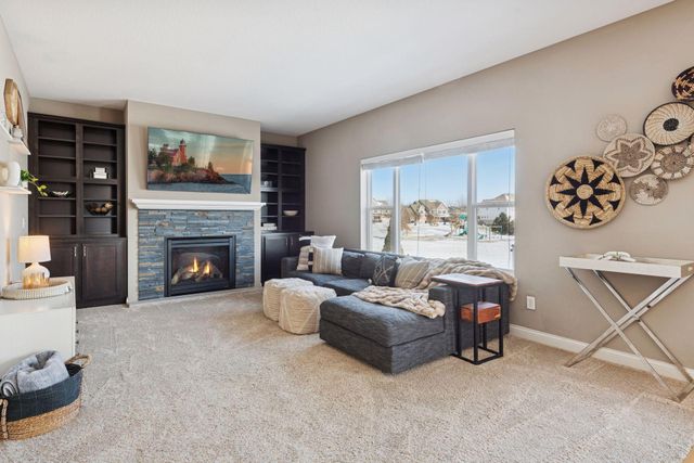 1135 Moers Drive, Chaska, MN 55318