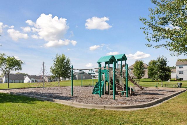 1135 Moers Drive, Chaska, MN 55318