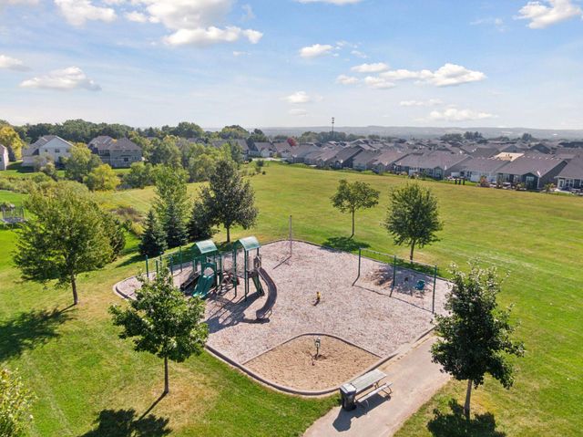 1135 Moers Drive, Chaska, MN 55318