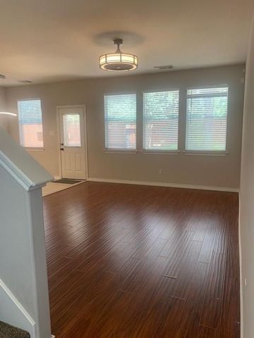 30 Peachridge Place, The Woodlands, TX 77382