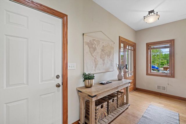 W179S6769 Muskego DRIVE, Muskego, WI 53150