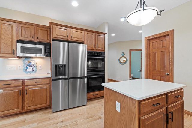 W179S6769 Muskego DRIVE, Muskego, WI 53150