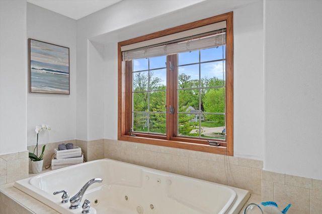W179S6769 Muskego DRIVE, Muskego, WI 53150
