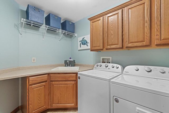 W179S6769 Muskego DRIVE, Muskego, WI 53150