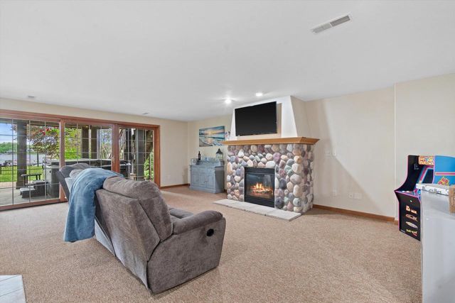 W179S6769 Muskego DRIVE, Muskego, WI 53150