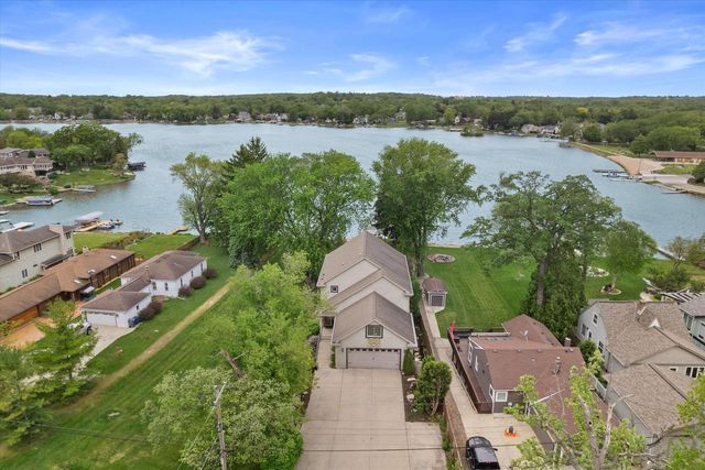 W179S6769 Muskego DRIVE, Muskego, WI 53150