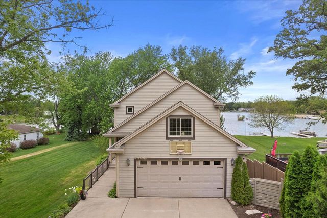 W179S6769 Muskego DRIVE, Muskego, WI 53150
