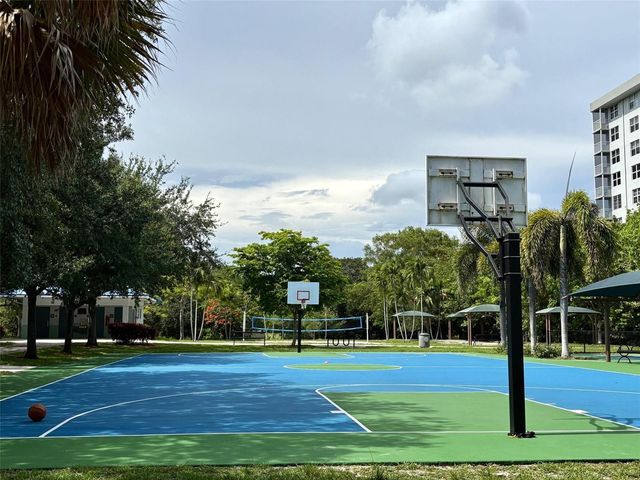 2671 S Course Drive S 108, Pompano Beach, FL 33069