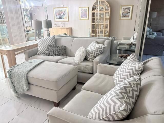 2671 S Course Drive S 108, Pompano Beach, FL 33069