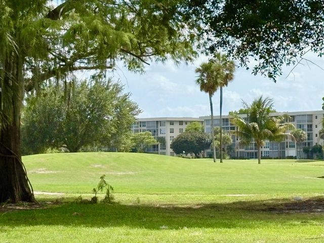 2671 S Course Drive S 108, Pompano Beach, FL 33069