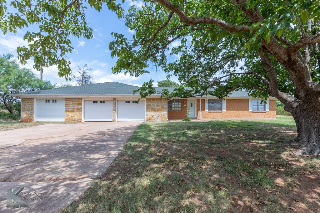 226 County Road 152, Tuscola, TX 79562