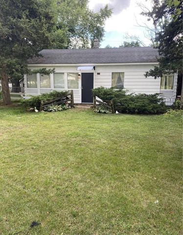 742 Sheridan Springs ROAD, Lake Geneva, WI 53147