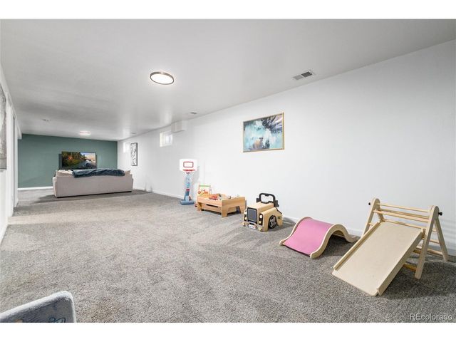 1211 W 102nd Pl, Northglenn, CO 80260