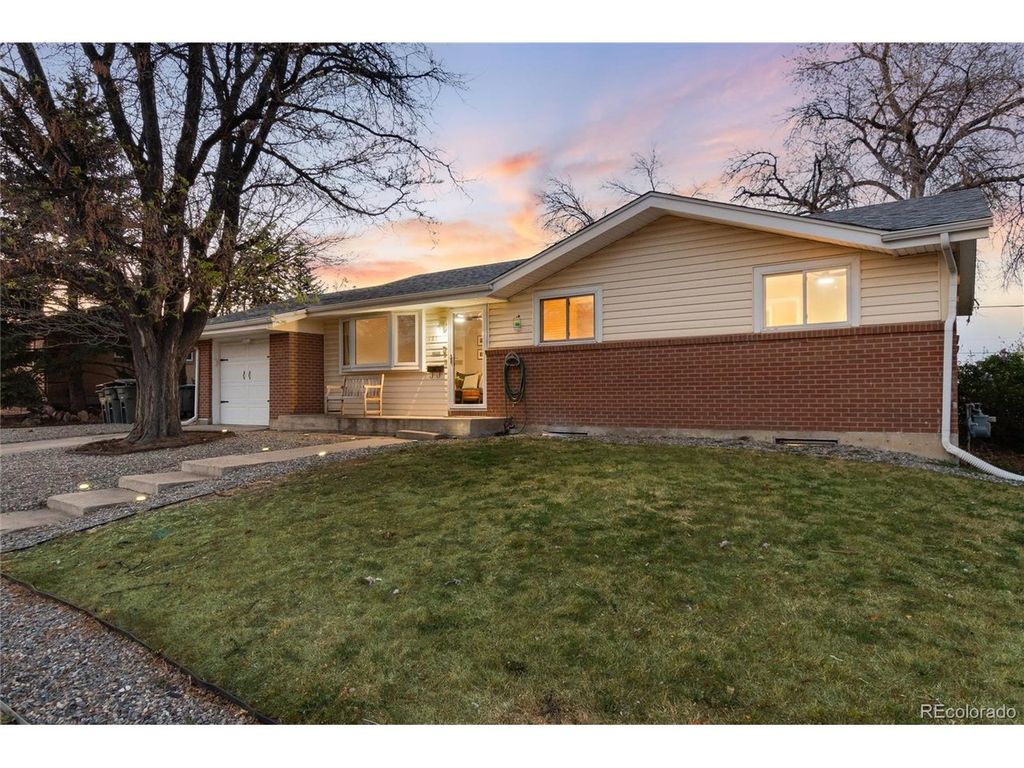 1211 W 102nd Pl, Northglenn, CO 80260