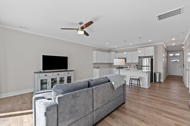 718 Jamescroft Way, Rolesville, NC 27571