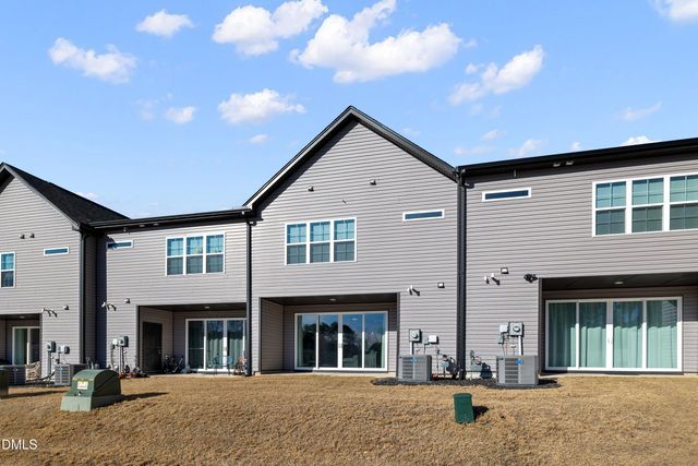 718 Jamescroft Way, Rolesville, NC 27571