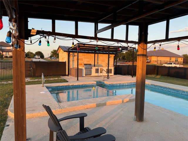 474 Peck, Kyle, TX 78640