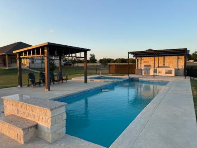 474 Peck, Kyle, TX 78640