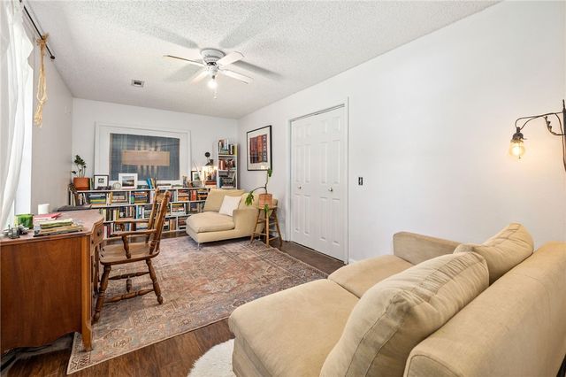 332 Napier Lane, Fayetteville, AR 72701